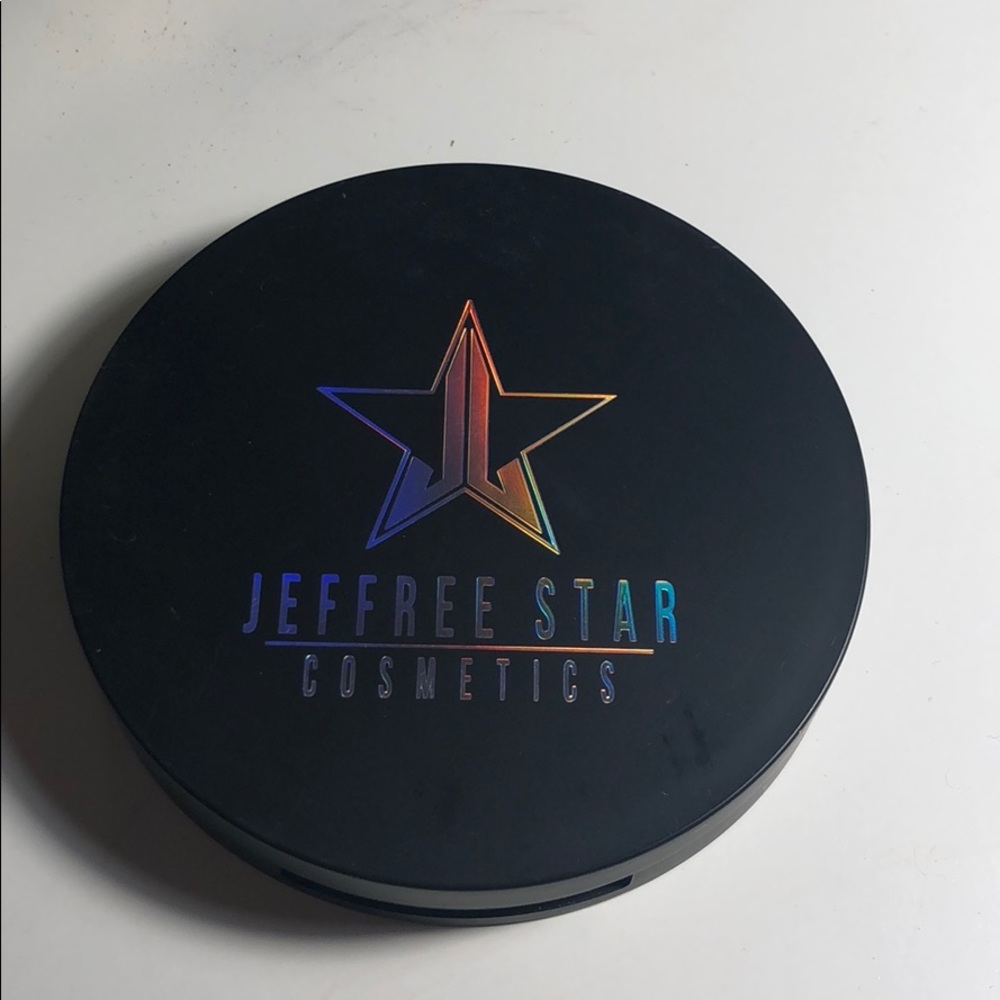 Jeffree Star x Manny MUA eclipse highlighter